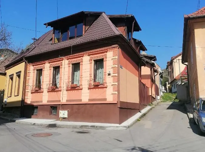 Cozy Attic * 布拉索夫